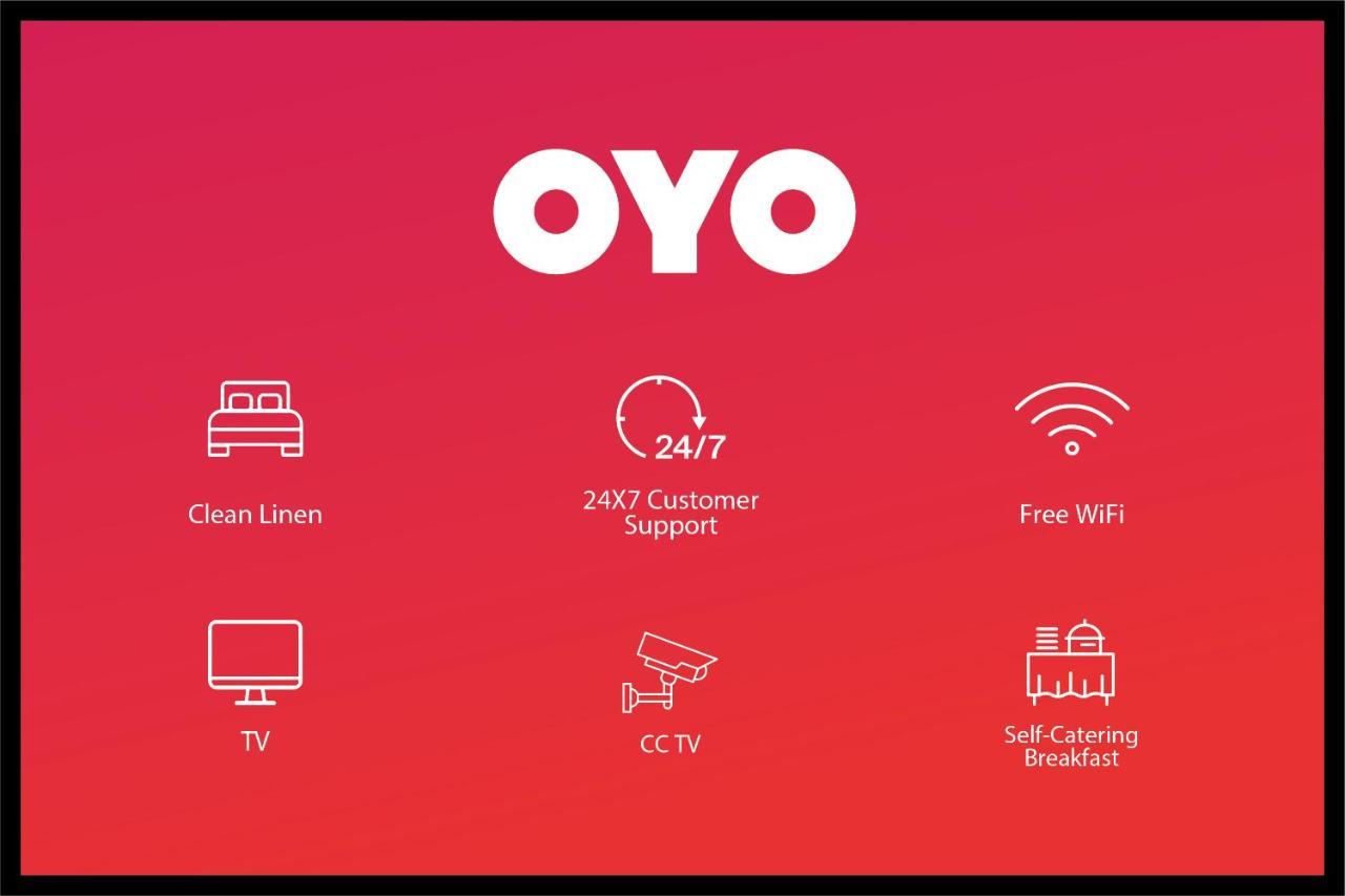 Oyo 11392 The Hotel Grand Hospitality Νόιντα Εξωτερικό φωτογραφία
