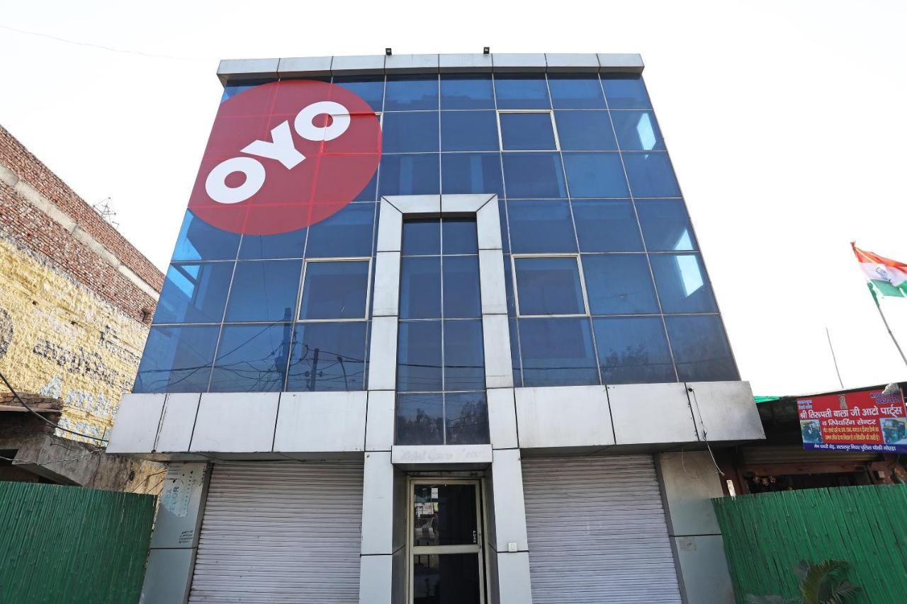 Oyo 11392 The Hotel Grand Hospitality Νόιντα Εξωτερικό φωτογραφία