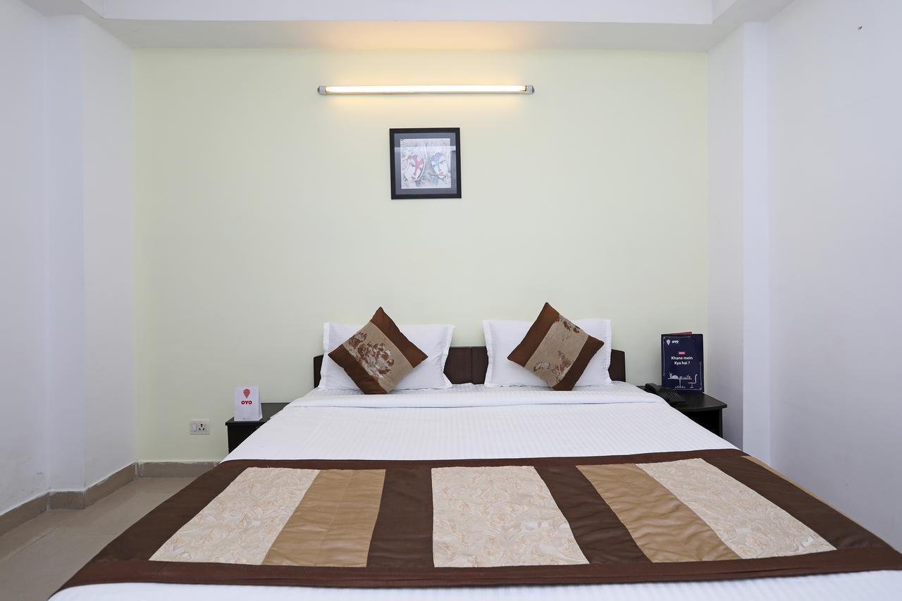Oyo 11392 The Hotel Grand Hospitality Νόιντα Εξωτερικό φωτογραφία